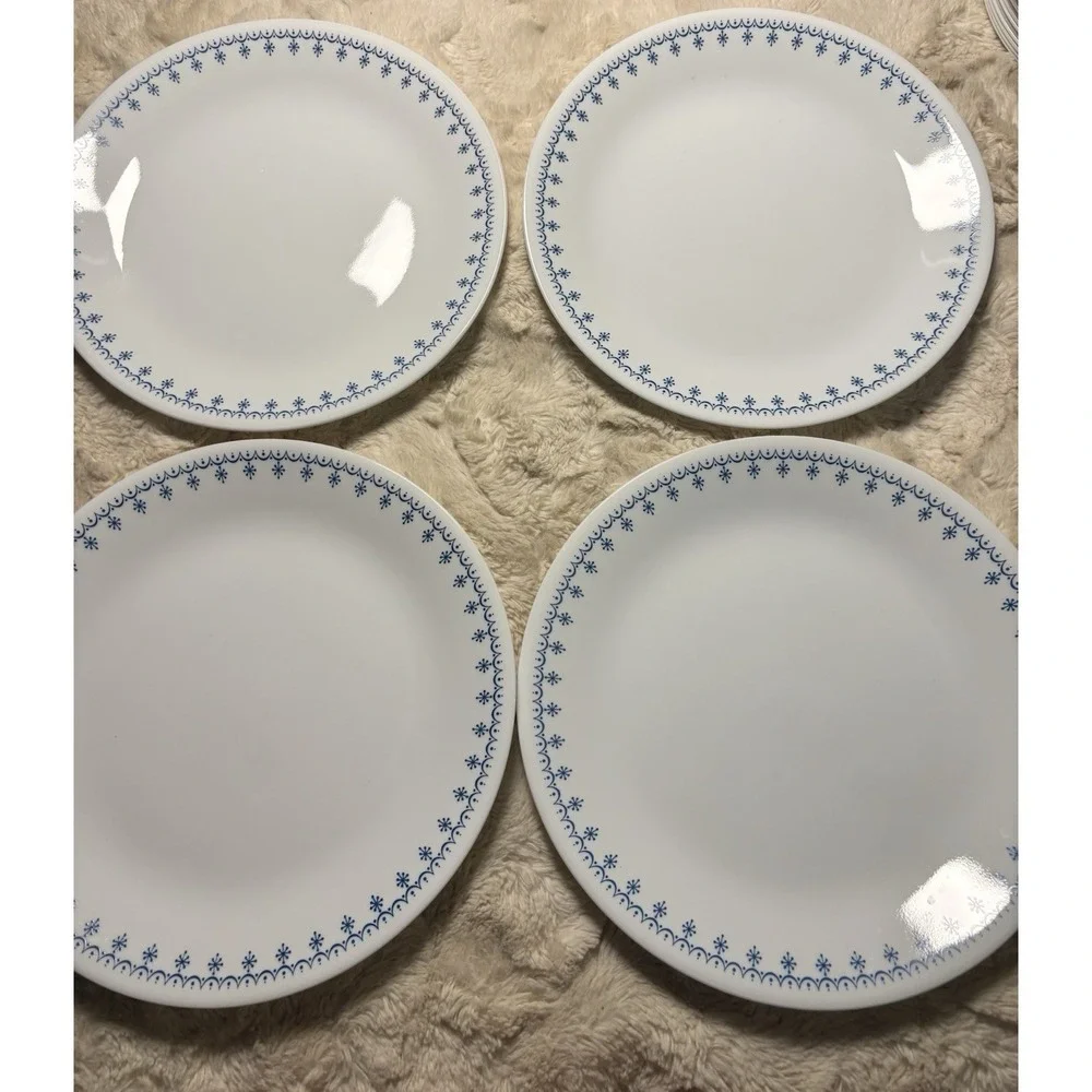 Corelle‎ BLUE SNOWFLAKE GARLAND 10 1/4